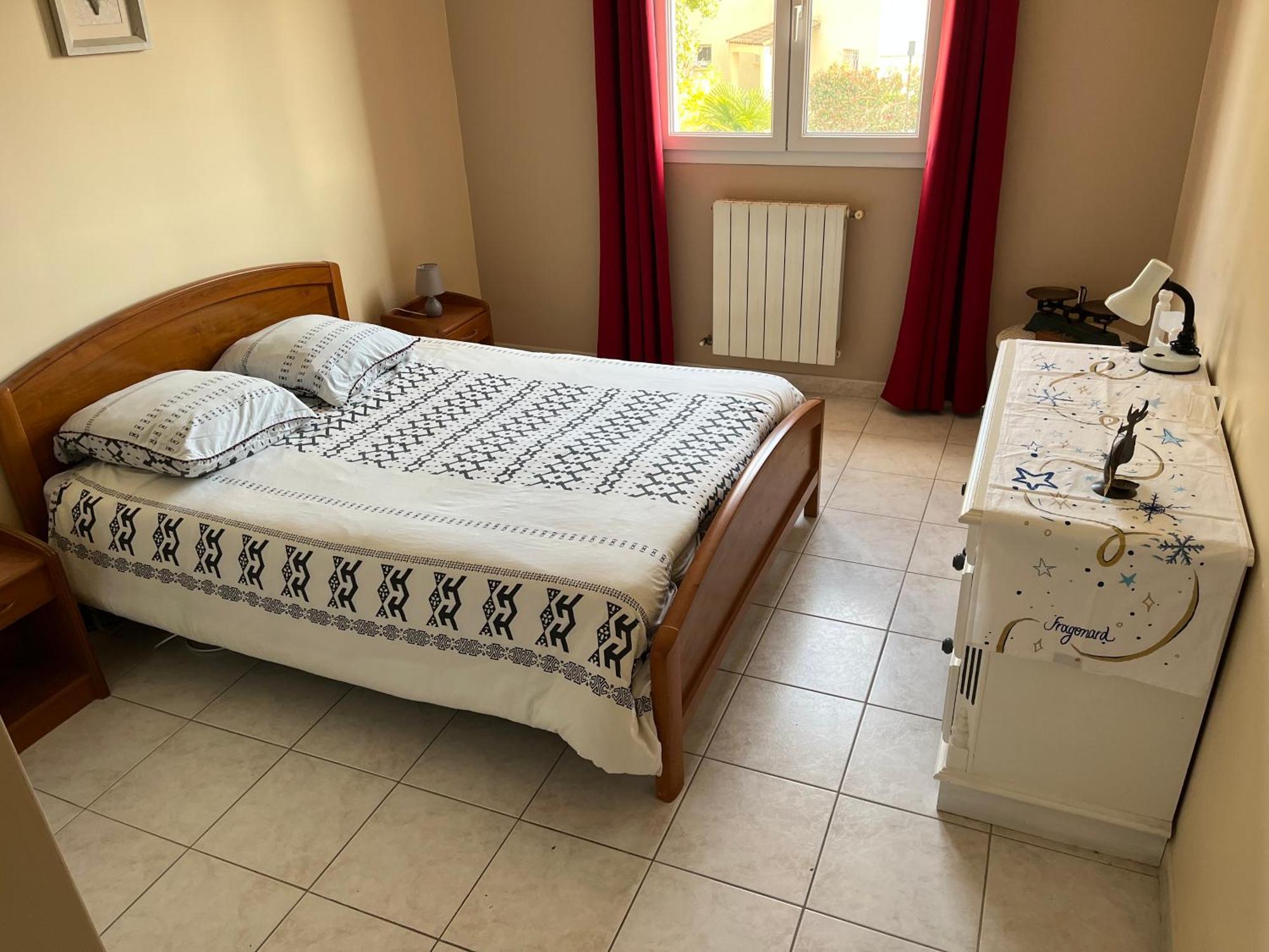 Villa Avec Piscine Gallargues Le Montueux Bagian luar foto
